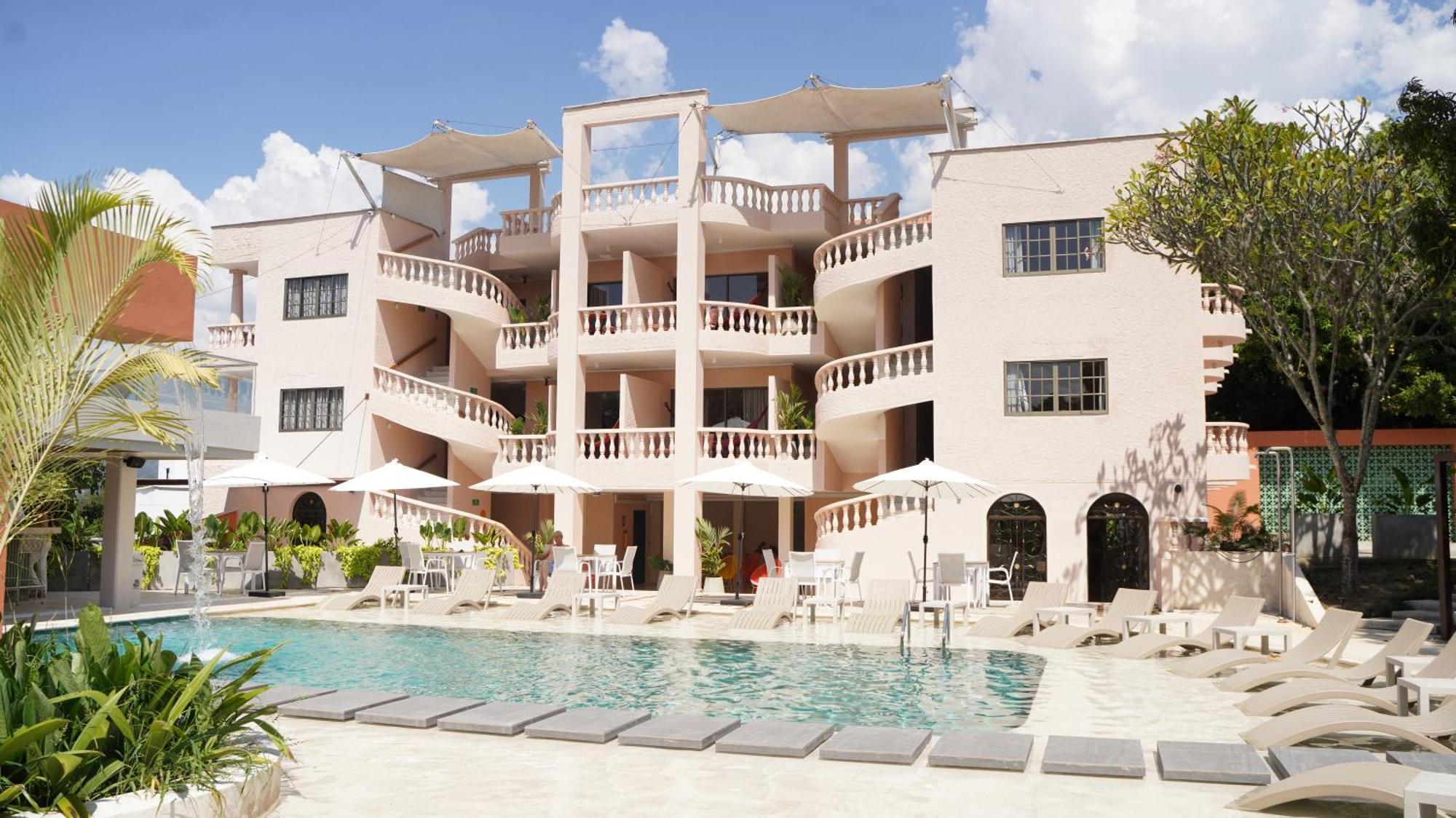 Del Tropico Hotel 索佩特兰 外观 照片
