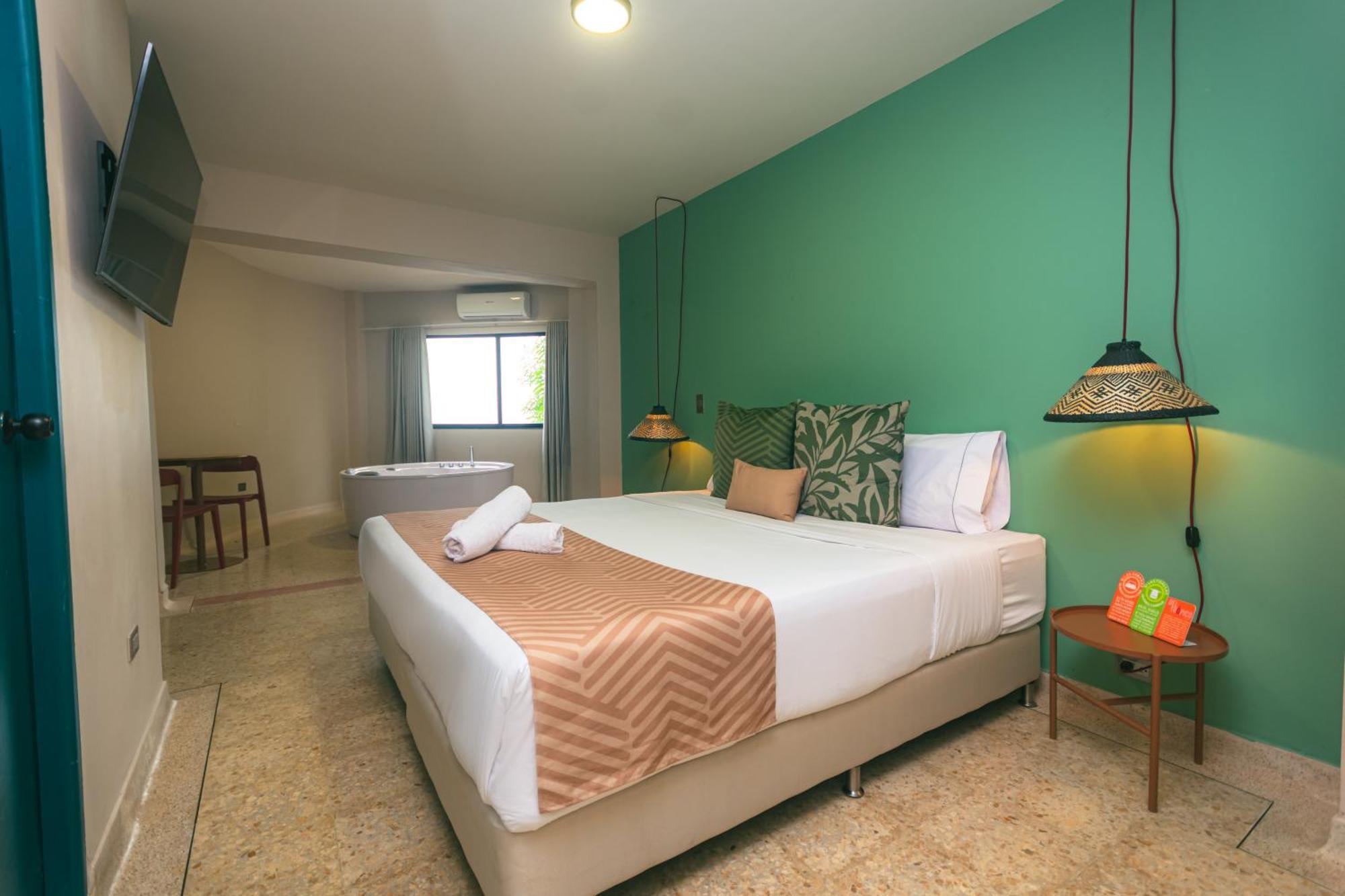 Del Tropico Hotel 索佩特兰 外观 照片